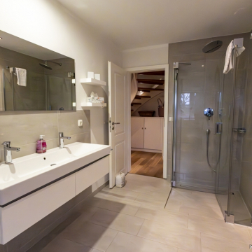 Badezimmer EG Badezimmer EG