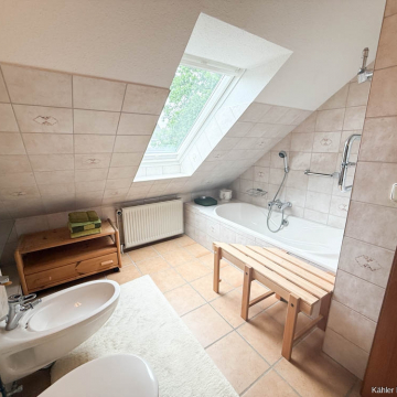 Badezimmer im Dachgeschoss Badezimmer im Dachgeschoss